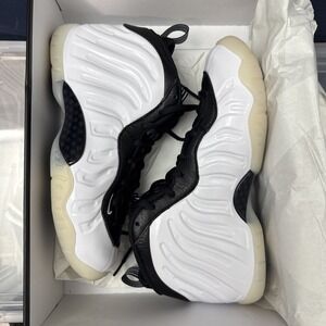 Nike Big Kids Little Foamposite One Shoes  Sz 6.5y - 8 Women's DS DV2238-100